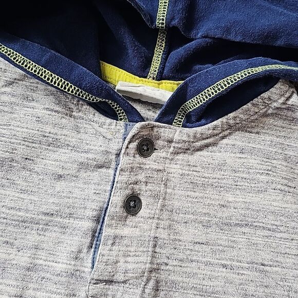 5/$25 🧡 Boy's Long Sleeve Pullover with Hood Sz S - Picture 3 of 6